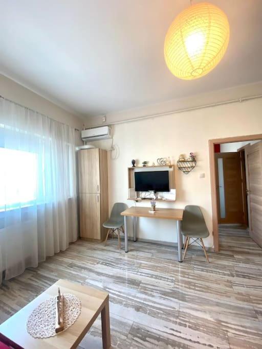 Apartment Red Ultracentral Old Town