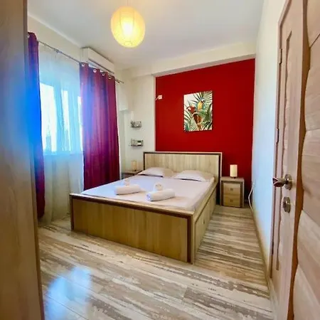 Red Cozy Ultracentral Old Town Bucharest Exterior photo